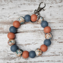 Load image into Gallery viewer, Wildflower Wristlet